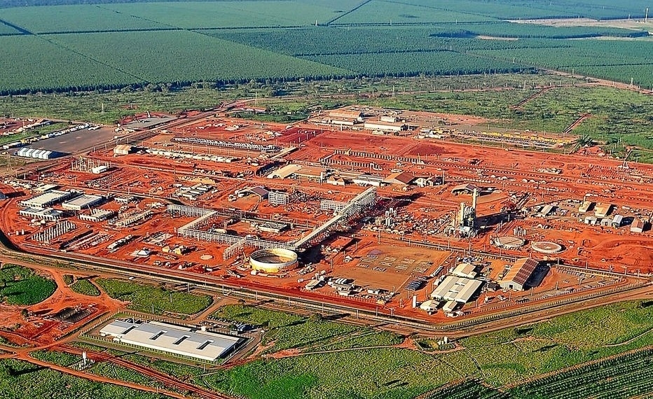 Empresa apresenta interesse em comprar indústria de fertilizantes de Três Lagoas