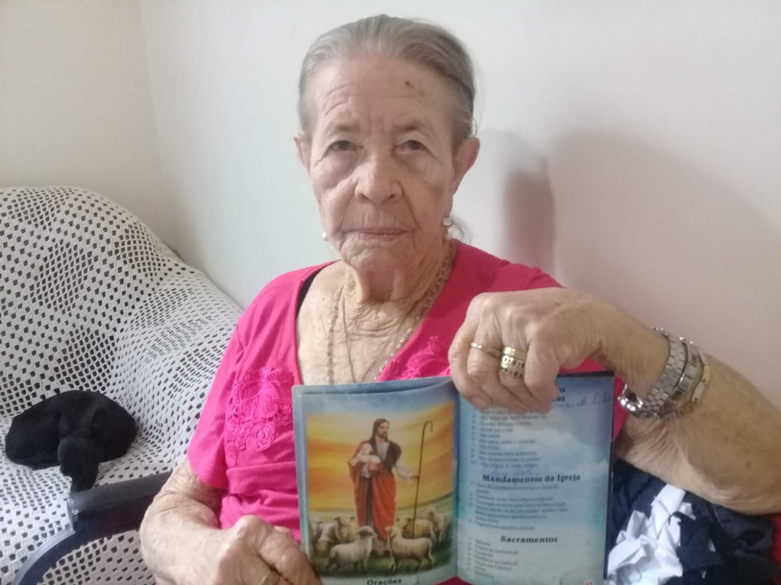 CÂMARA DE ANDRADINA: DONA NENÊ BENZEDEIRA É HOMENAGEADA COM NOME DE UMA RUA