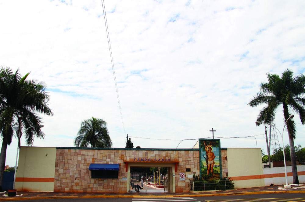 Em Andradina visitas ao campo Santo São Sebastião no feriado de Finados terá uso obrigatório de máscaras