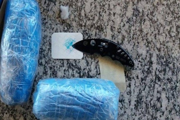 Moradora reclama de sujeira acumulada próximo da Cobrac em Andradina