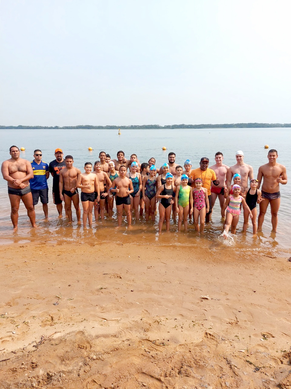 Equipe de natação de Andradina foi a grande campeã da 55ª Travessia do Rio Paraná a nado em Panorama