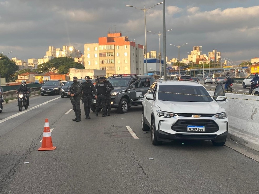Três morrem em confronto com a Rota próximo ao aeroporto de Congonhas, em SP