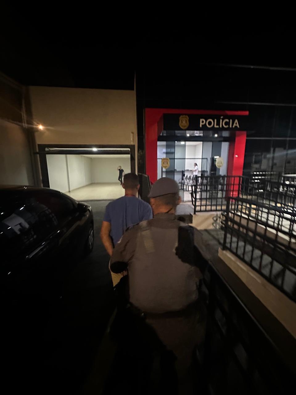 Polícia Militar de Andradina detém motorista por embriaguez ao volante e porte de simulacro