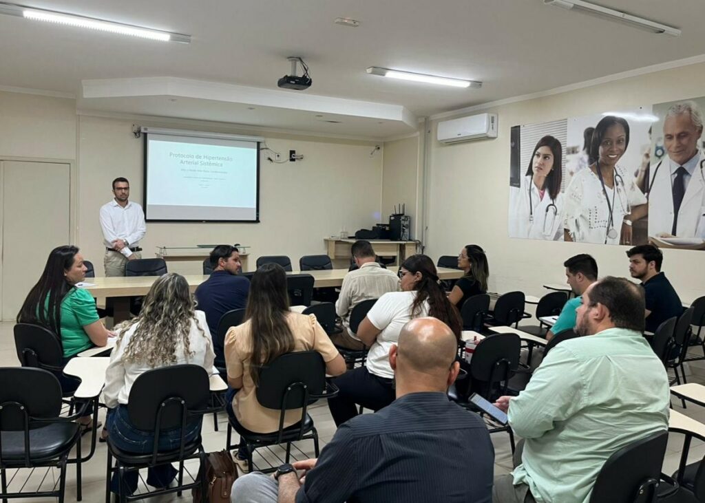 AME Andradina promove reunião do PlanificaSUS para alinhar protocolos e fortalecer integração regional
