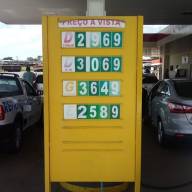 Moradores de Três Lagoas tem etanol R$ 2,58 e gasolina R$ 3,64 no Posto na divisa de MS com SP em Castilho