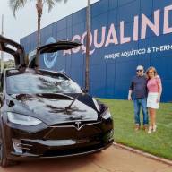 Veículo da norte-americana Tesla ModelX é o primeiro carro sustentável da frota do Acqualinda de Andradina