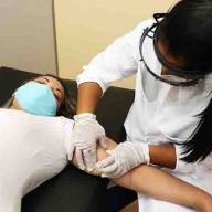 EM ARAÇATUBA CLÍNICA DE FISIOTERAPIA DO UNISALESIANO VOLTA A ATENDER PACIENTES