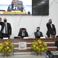 EM BIRIGUI PREFEITO LEANDRO MAFFEIS E VICE-PREFEITO CARLÃO GALLINDO TOMARAM POSSE