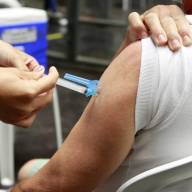 Sem vacinas, Guararapes suspende aplicação da segunda dose em idosos de 68 anos
