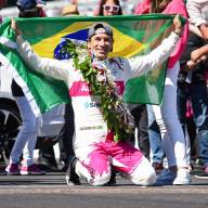 FÓRMULA INDY: Recorde de Castroneves na Indy 500 coroa ousadia de quem nunca deixou de acreditar