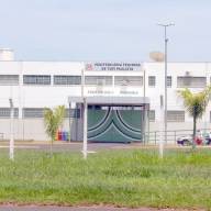 Corpos de trabalhadoras mortas em fábrica de Andradina são enterrados