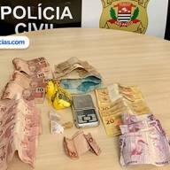 Polícia Civil de Ilha Solteira prende indivíduo com crack e cocaína em casa da zona norte