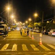 Em Andradina operação do DETRAN com as Polícias Militar e Civil na avenida Rio Grande do Sul com a rua Paes Leme