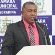 Careca da Natação pede instalação de letreiro para fortalecimento do turismo em Andradina