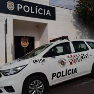 Polícia Militar de Birigui flagra homem em telhado furtando empresa
