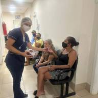 Na dia internacional da Mulher, o Hospital Auxiliadora entregou lembrancinhas na Oncologia e UTI Neonatal