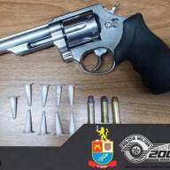 Homem é preso por tráfico com arma de policial civil de Três Lagoas