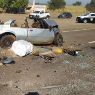 Motorista de Andradina fica preso nas ferragens em colisão entre carro e caminhão na SP 294 em Santa Mercedes