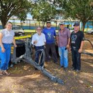 Prefeitura de Castilho entrega grades aradoras para atender a Agricultura