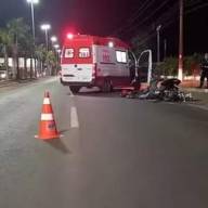 JOVENS PEGAM MOTO ESCONDIDO E MORREM AO BATEREM CONTRA CARRETA EM TRÊS LAGOAS MS