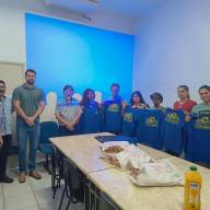 Prefeitura Municipal entrega novos uniformes para Cooperativa Recicla Lavínia