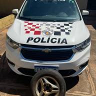 HOMEM É PRESO PELA POLÍCIA MILITAR EM FLAGRANTE POR FURTO DE RODAS DE CARRO EM PANORAMA