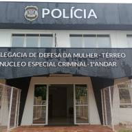 Polícia Militar de Pereira Barreto prende mulher no centro da cidade por dívida alimentar
