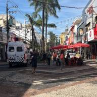Polícia Militar de Araçatuba detém homem após ameaçar pessoas com revólver no centro comercial