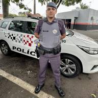 Polícia Militar de Andradina orienta motociclistas sobre medidas de segurança para prevenir furtos
