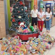 Fundo Social de Solidariedade de Ilha Solteira recebe brinquedos da campanha Árvore Solidária