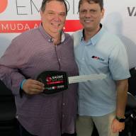 Mirandópolis recebe van para transporte de pacientes em entrega do Governo de São Paulo