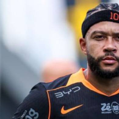 Memphis Depay se manifesta, detona Corinthians por não honrar compromisso e promete ir à Justiça: 'Decepcionado'