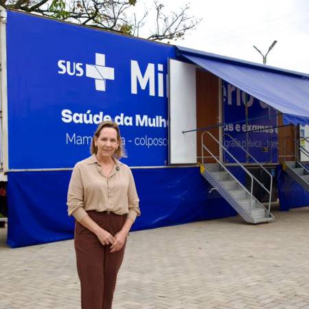 ANDRADINA RECEBE CARRETA DA SAÚDE VOLTADA AO ATENDIMENTO FEMININO