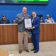PRESIDENTE DO LIONS CLUBE DE TRÊS LAGOAS É HOMENAGEADO NA CÂMARA DE VEREADORES DE TL