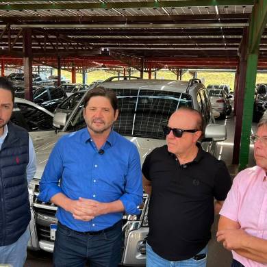 Mário Celso recepciona André do Prado candidato ao Senado no Oeste Plaza Shopping em Andradina