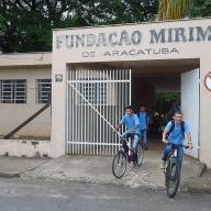 Povo bravo com a Secretaria de Saúde ! Moradores de Andradina agendam consulta antecipadamente e chega no dia está fechado o Centro de Saúde
