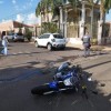 Acidente envolvendo carro e moto no centro de Andradina