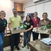 Secretária Municipal recebe cesta da “fazenda escola” de Andradina