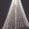 Árvore de Natal de 35 metros chama a atenção em Valparaíso