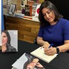 Simone Tebet faz sessão de autógrafos de livro biográfico em Campo Grande