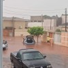 Forte chuva deixa rastro de destruição em Andradina
