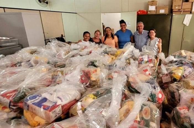 Em Guaraçaí Festa do Abacaxi e do Peão rendem mais de 4 toneladas de alimentos