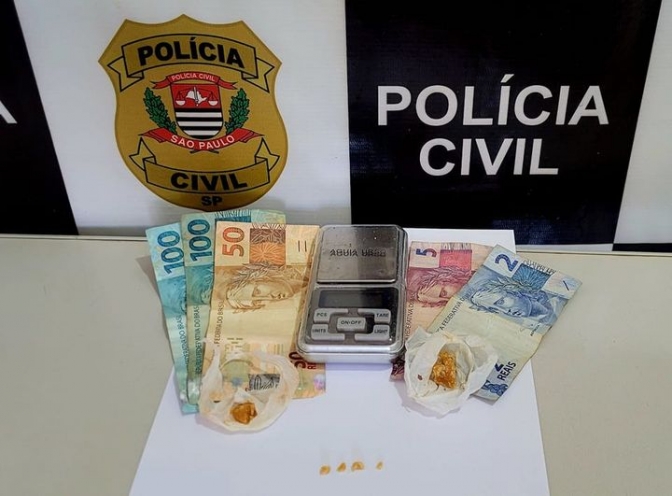 DISE de Andradina apreende crack e dinheiro, alvo de investigação Vila Mineira