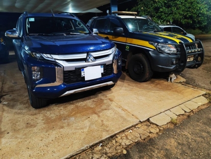 Polícia Rodoviária Federal de Água Clara recupera veículo de luxo furtado no estado do Rio de Janeiro