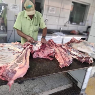 ASILO DE VALPARAÍSO RECEBEU UMA GRANDE DOAÇÃO DE CARNE DO SENHOR ÁUREO PUGINA