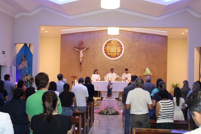 Em TL Hospital Auxiliadora realiza Missa em ação de graças a Nossa Senhora Auxiliadora e os 104 anos