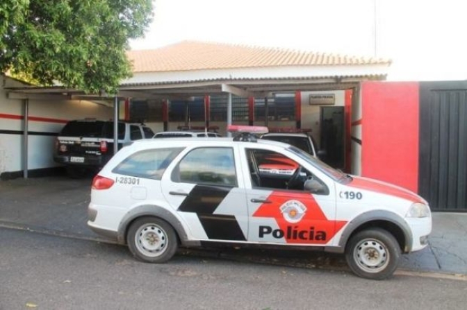Polícia Militar de Mirandópolis prende homem em flagrante por furto de veículo no bairro Santa Rosa