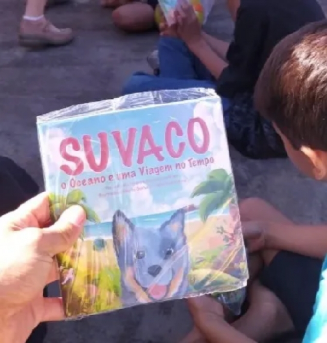 Shopping inicia distribuição de livros para entidades de Araçatuba