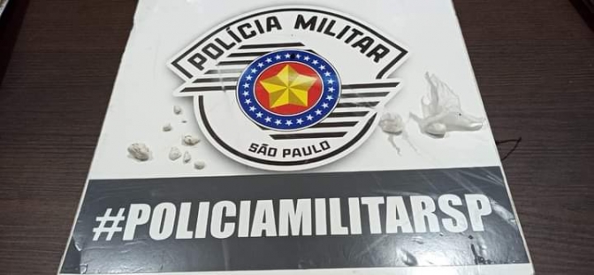 MULHER É PRESA POR TRÁFICO DE ENTORPECENTES PELA POLÍCIA MILITAR EM TUPI PAULISTA