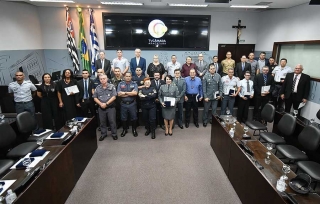 Profissionais da área de segurança são homenageados pela Câmara de Araçatuba